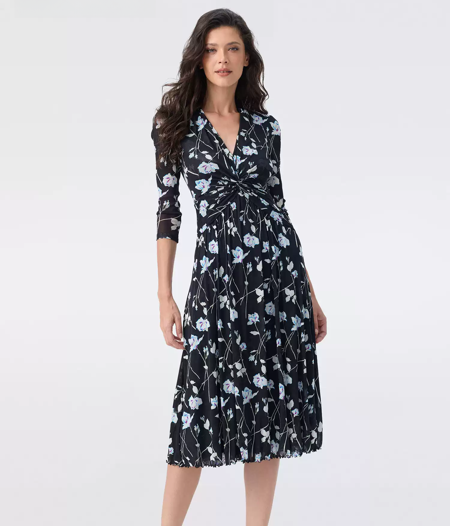 DVF Fall 2026 Black-and-White Floral Wrap Dress - photo 2