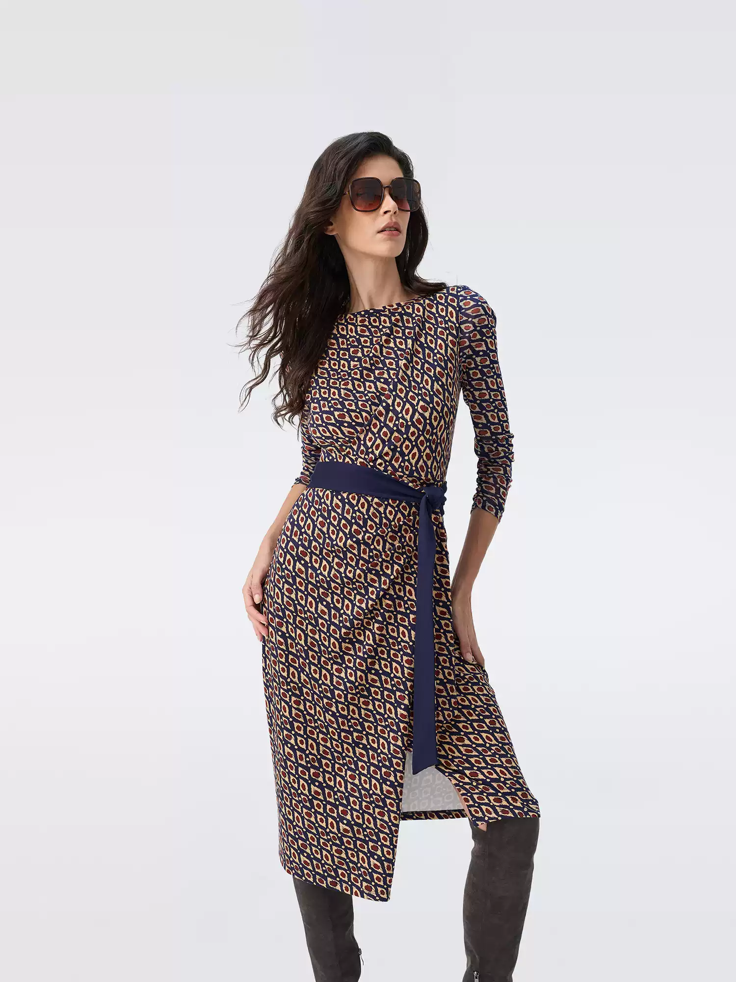 DVF Fall 2026 Diamond-Pattern Faux-Wrap Knit Dress - photo 4