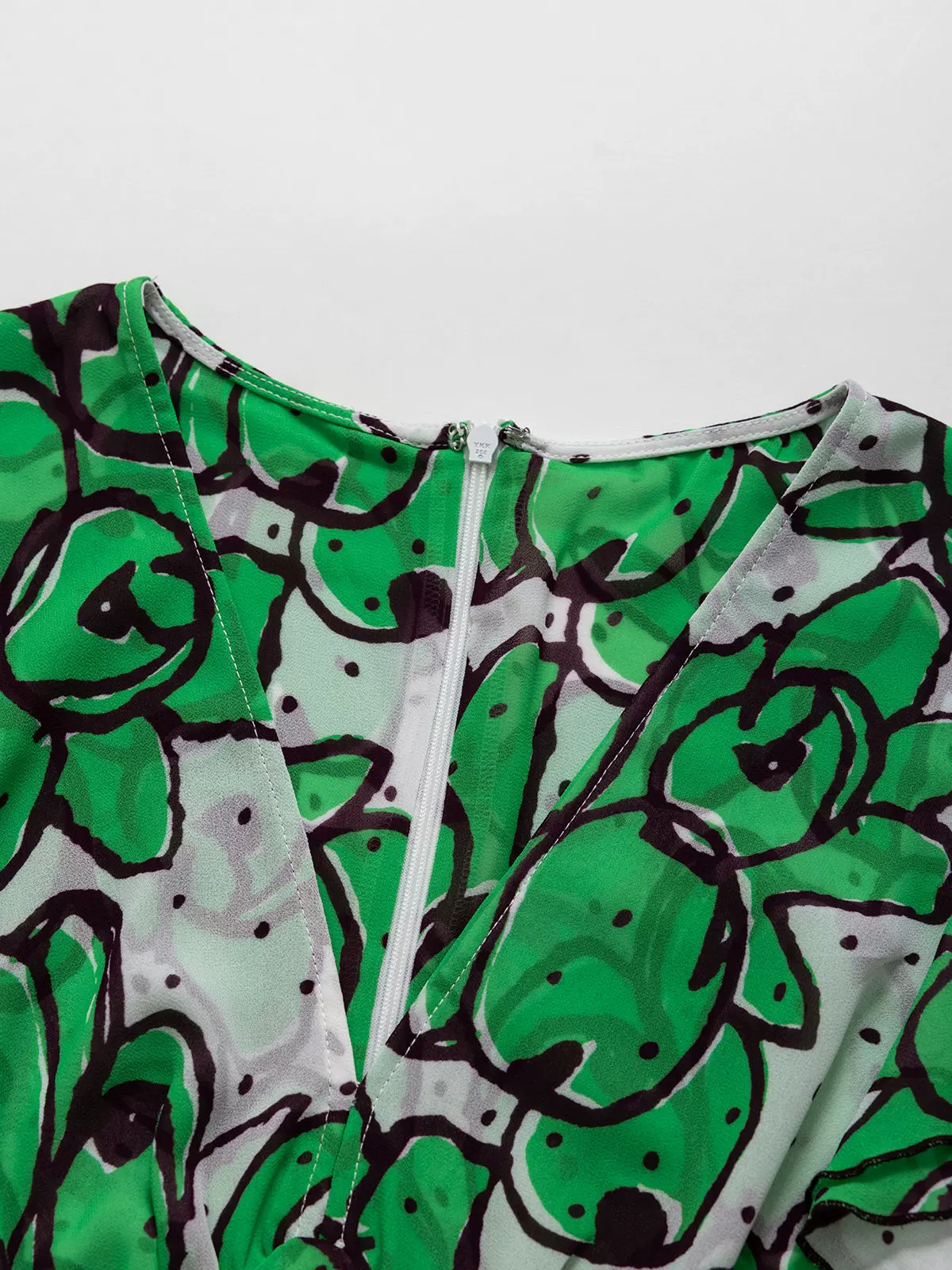 DVF Fall 2026 Wisteria-Print V-Neck Tea Dress - detail 8