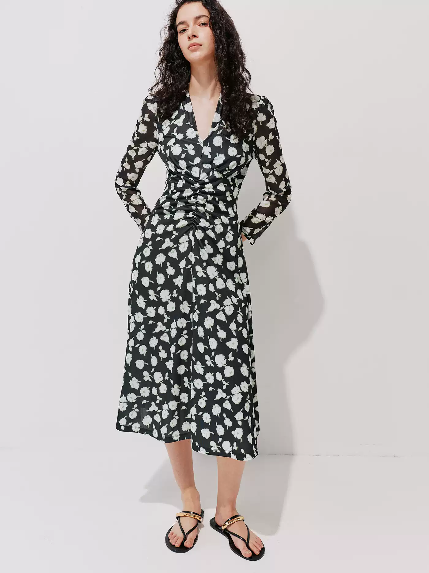 DVF Fall 2026 Printed V-Neck Puff-Sleeve Tea Dress - photo 2