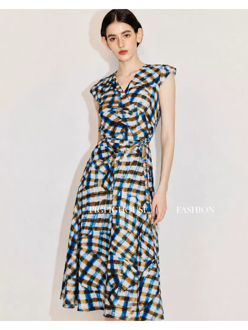 DVF Fall 2026 Printed Mesh V-Neck Wrap Dress - detail 12