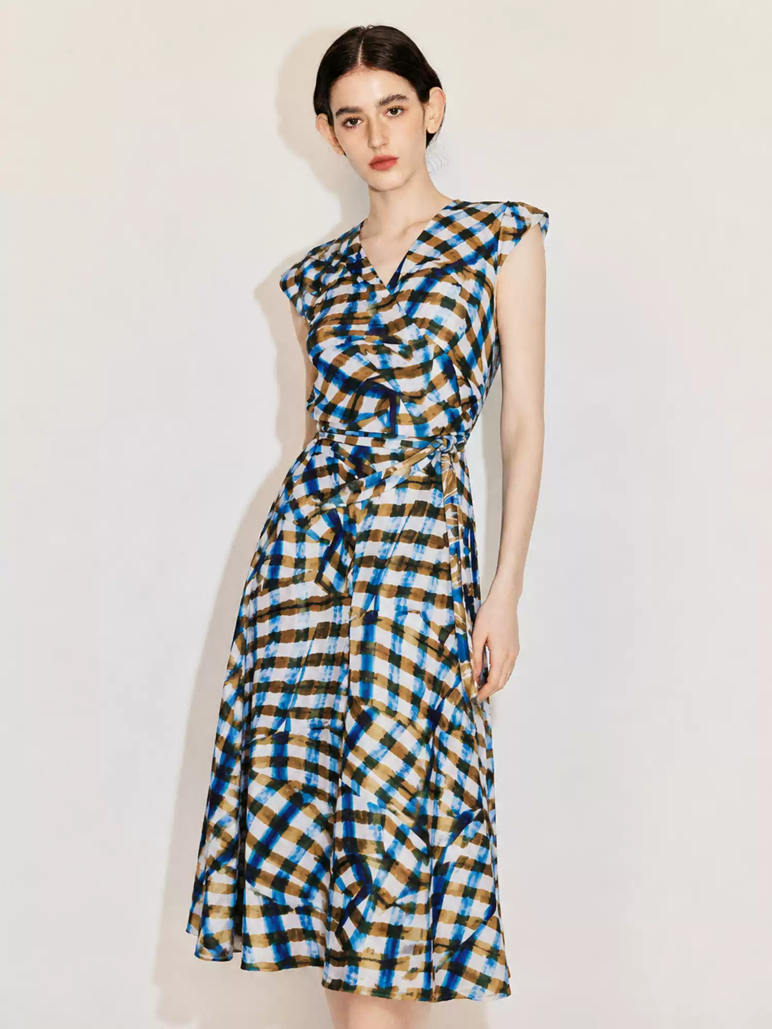 DVF Fall 2026 Printed Mesh V-Neck Wrap Dress - photo 2