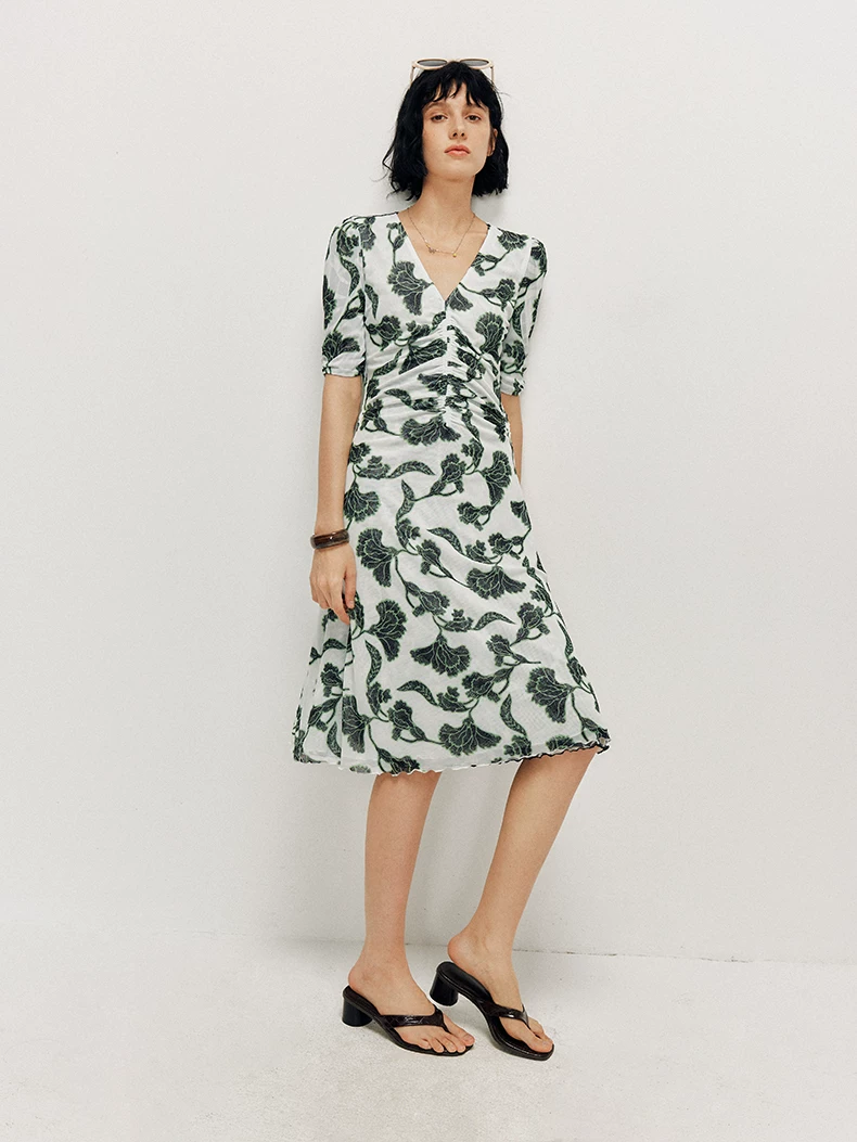 DVF Floral-Print Stretch-Mesh V-Neck Tea Dress - detail 14