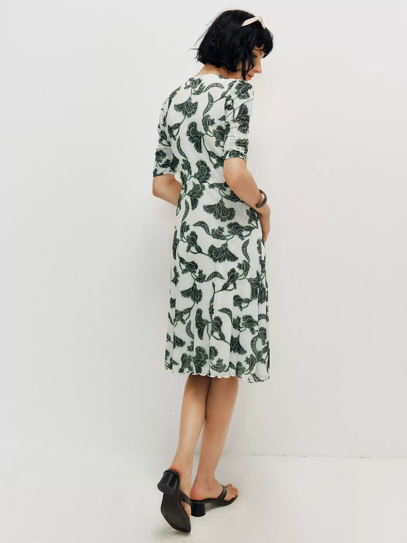 DVF Floral-Print Stretch-Mesh V-Neck Tea Dress - photo 4