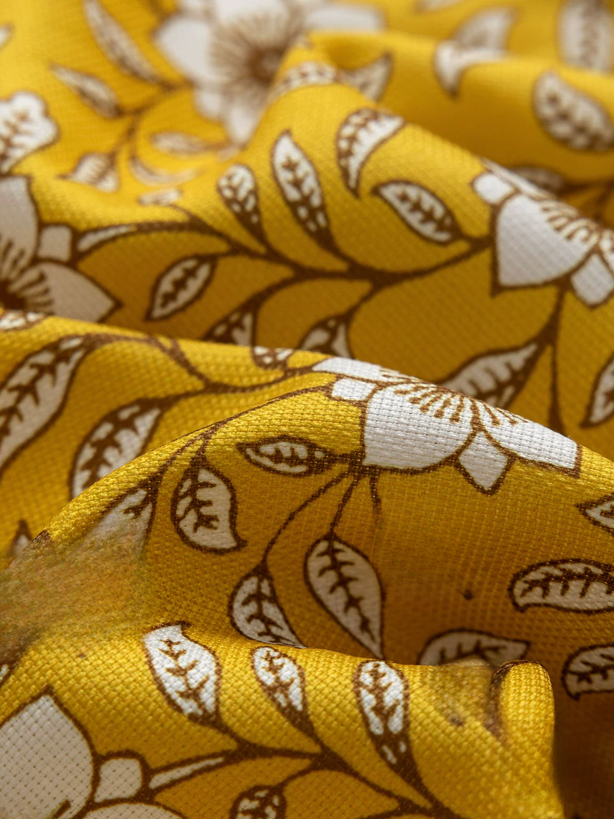 DVF Fall 2026 Yellow Floral Puff-Sleeve Tea Dress - detail 14