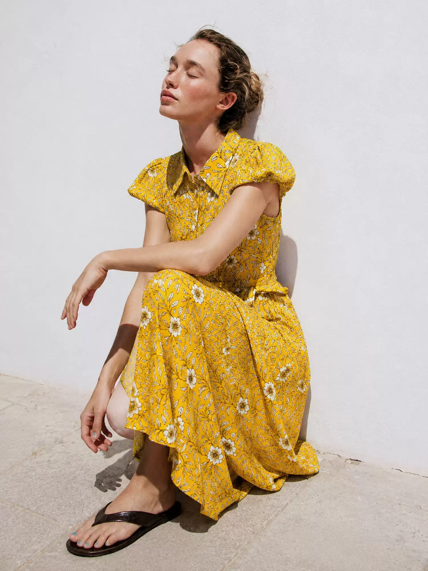 DVF Fall 2026 Yellow Floral Puff-Sleeve Tea Dress - photo 2